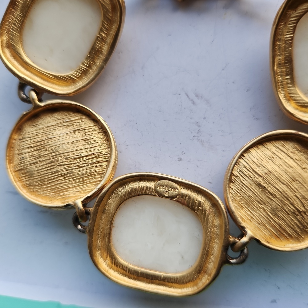 GIVENCHY "VINTAGE" STAMPED Bracelet - Picture 3 of 3